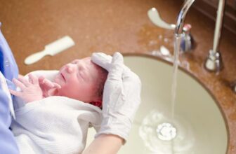 Can You Bathe Your Baby in the Sink?